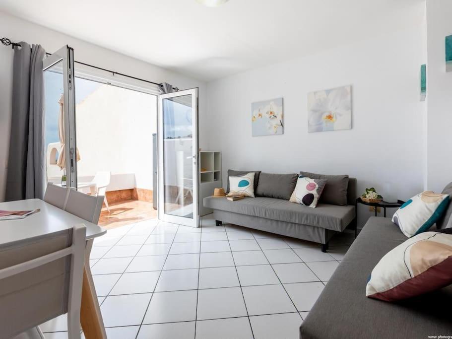 5c Oasis Beautiful Terrace And Pool Apartment