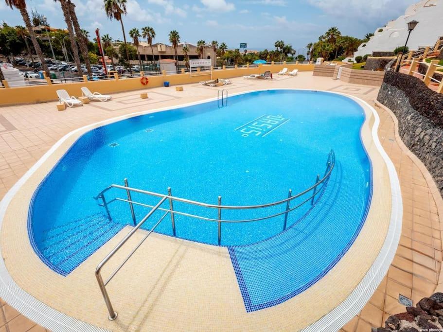 5c Oasis Beautiful Terrace And Pool Apartment
